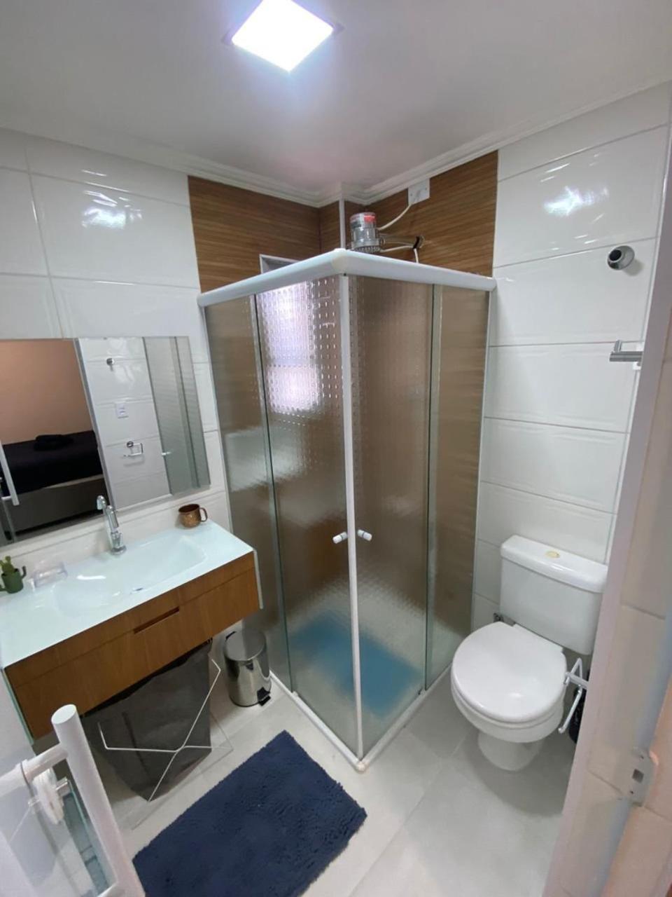 Canto Forte- Suite C/Varanda - Ate 5 Hospedes- Garagem - Wi Fi E 200 Metros Da Praia, 50 Metros Da Av Gastronomica Da Pg Praia Grande  Zewnętrze zdjęcie