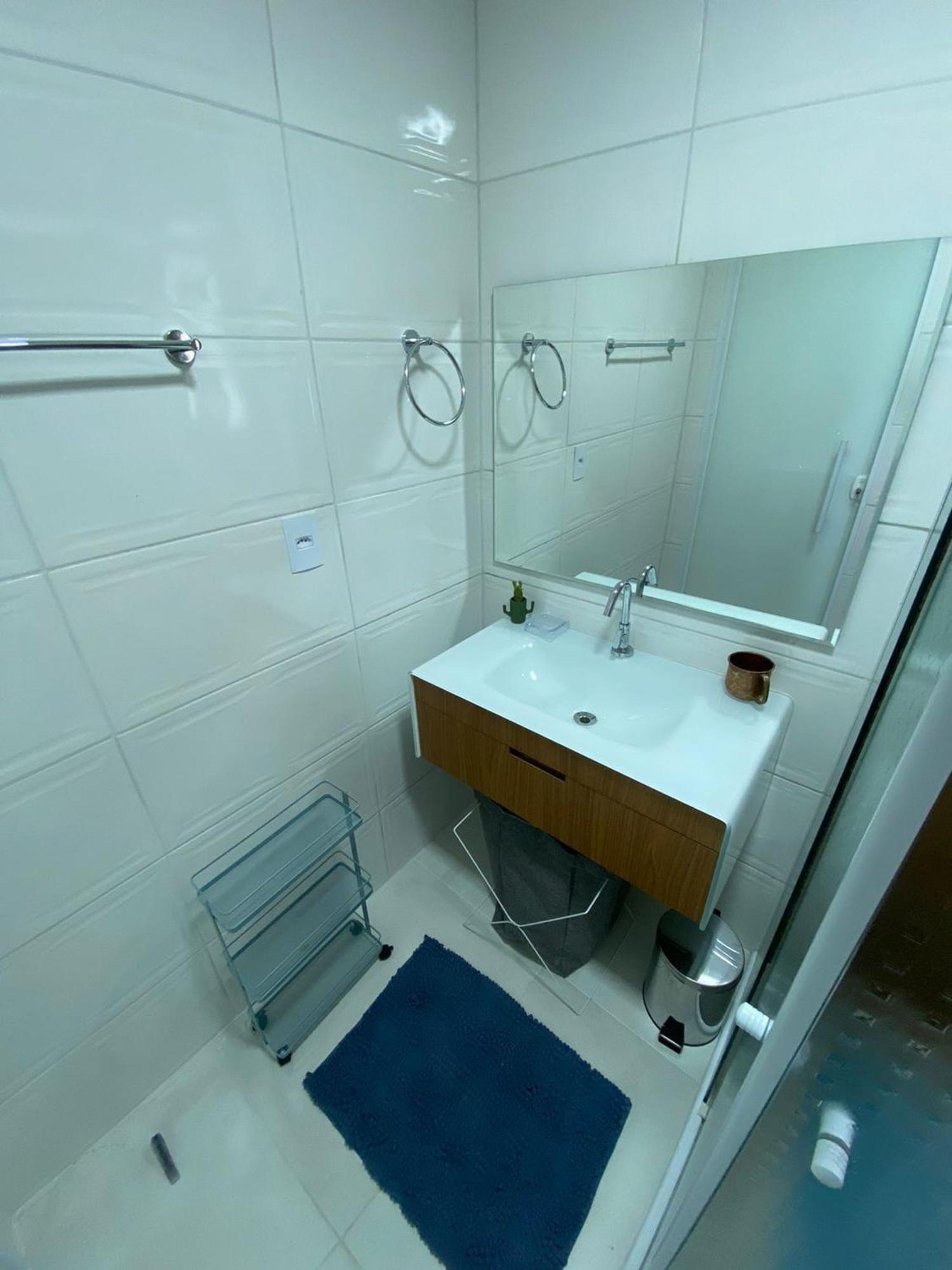Canto Forte- Suite C/Varanda - Ate 5 Hospedes- Garagem - Wi Fi E 200 Metros Da Praia, 50 Metros Da Av Gastronomica Da Pg Praia Grande  Zewnętrze zdjęcie